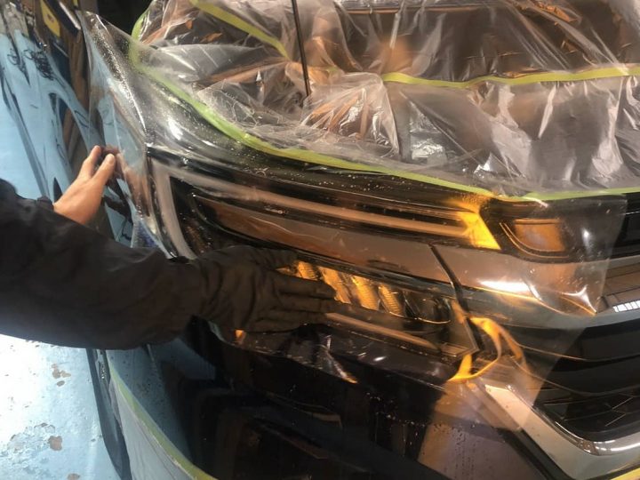 ヘッドライトフィルム カーフィルム コーティング施工事例 大阪 京都 宝塚 カーフィルム専門店 Axios アクシオス