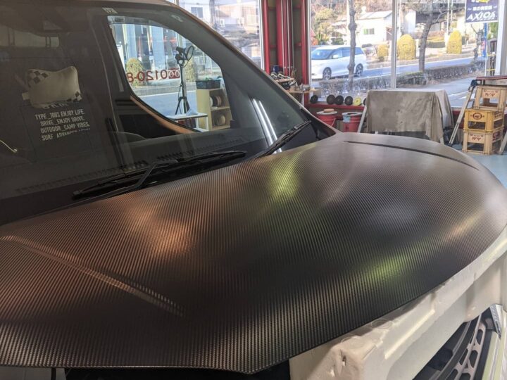 Nv0 ボンネットカーボンブラックラッピング施工ご依頼です 大阪 京都 宝塚 カーフィルム専門店 Axios アクシオス