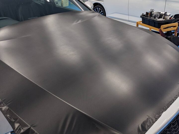 アクシオス京都店にてクラウン2系 ボンネットカ 大阪 京都 宝塚 カーフィルム専門店 Axios アクシオス